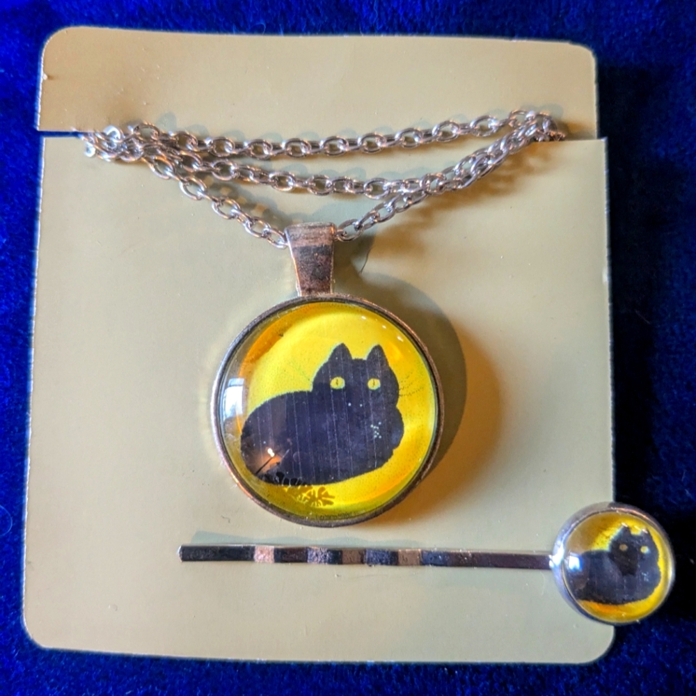 Cat cabochon necklace and hair pin